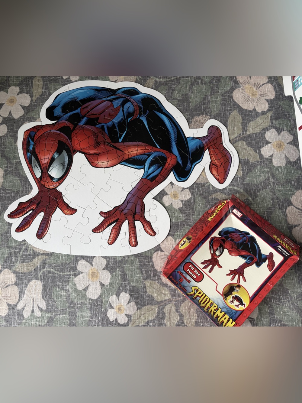 Marvel Spiderman Pal Size
Puzzle Pressman